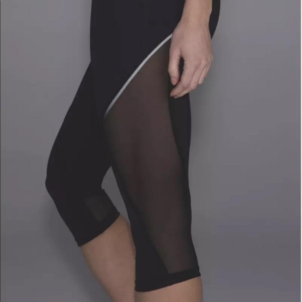 Lululemon Run With The Sun Crop black 4 luxtreme